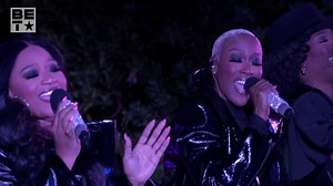911K views · 8.8K reactions | Baby, the mic is on . 2023 meets the '90s, truly a generational performance. We love to see Black women coming together and making magic. #SoulTrainAwards | BET | Facebook