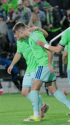 FIELD LEVEL: Musovski and Rothrock give Sounders 2-1 win over Whitecaps in CCC #football #highlights