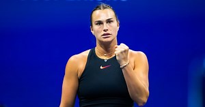 US Open : Aryna Sabalenka écrase Qinwen Zheng (6-1, 6-2) et file en demi-finale