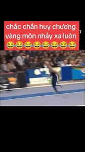 2.1M views · 6.9K reactions | Nhảy xa dữ 藍藍藍 | Lan Nguyen | Facebook
