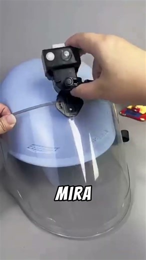 Casco con limpiaparabrisas 😱 ¡La solución definitiva para manejar en lluvia! 🏍️🌧️