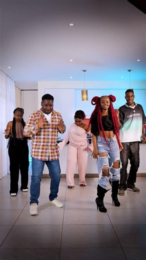 🔥💃 Timeless Noel Had the Moves Ready! | Guest Vybes at Thee Alfa House