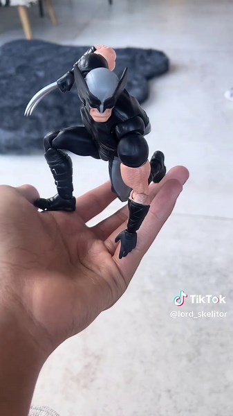 X-Men Wolverine Action Figures Review