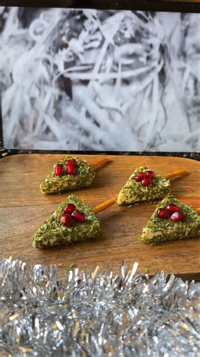 Christmas Cheese Trees with Honey & Pomegranate #shorts #sofiaafoodie #recipe #food