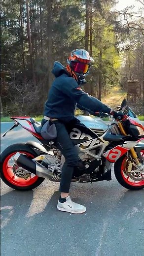 Aprilia tuono Sound 🤤 #aprilia #tuono #v4 #hyperbike