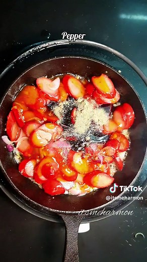 Sizzling Sweet and Spicy hotdogs #tiktokph #Cookingph #easyrecipe #food #fyp #hotdog #Recipeph #foodietokph #pinoycooking #foryou #sizzling #foryoupage #itsmeharmon #sizzlinghotdog