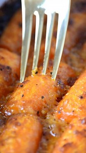 31 reactions | These Parmesan Carrots are the BEST Thanksgiving side dish! . . . . #carrots #thanksgiving #sidedish | With Wendy and Shannon | Facebook