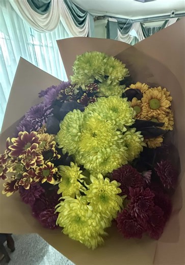 Added a preserved rose or another random gift to some orders placed this Valentine's week. 💖💘🩷 Comment 🌹 if you received one. ❤️ Happy Valentine's day sizls! 💋 #fortyfiveph #preservedrose #valentines2026 #valentinesgift #freebie