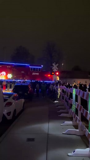 🎄🚂 CHOOO CHOOO! 🛤️ 🎄 The @cpkcrail Holiday Train always brings so much joy. This video is as it passed the @carbon_athletic_club in Detroit while they were holding a big holiday party. So cool and if you’re around when the holiday train is coming through it’s so worth it. 🤳Thanks to Engineer @randywalker83 for sharing the video in our Patreon member-only Discord and letting us reshare here! | Daily Detroit
