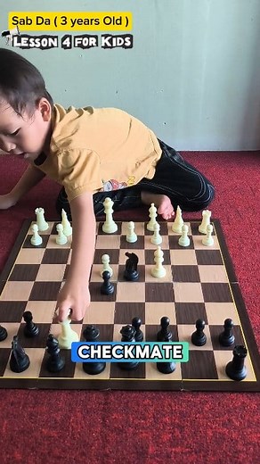 In this fourth chess lesson, little Sab Da learns three essential concepts: 1️⃣ Taking turns while playing chess 2️⃣ Understanding how the pawn, bishop, knight, and queen move 3️⃣ Recognizing checkmate as the beautiful end of the game This lesson keeps everything simple, fun, and easy to follow — perfect for a young beginner. #HyangFour continues to guide Sab Da step by step through the wonderful world of chess. ♟️ #ChessLesson #LearnWithSabDa #HyangFour #ChessForKids #EarlyLearning #Checkmate #