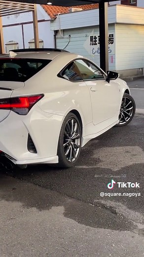LEXUS RC300 F-Sportの魅力を徹底紹介