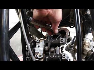 How to check the valve clearance on a KTM 690