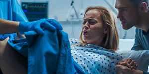 How Painful Childbirth Really Is & What Labor Feels Like When You Push A Baby Out