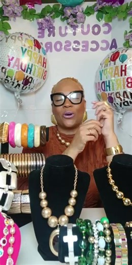 Rashida, thank you for the incredible support in my LIVE! I will keep creating better LIVE content! #tiktoklive #livehighlights #livegift #puppykisses #sundaebowl