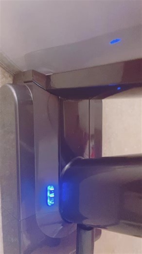 Dyson is my V8 Broken? #dyson #dysonv8 #IntuitTouchdownDance #BetheReasonVisa #fyp #Target #vacuum #AEHolidayCard #