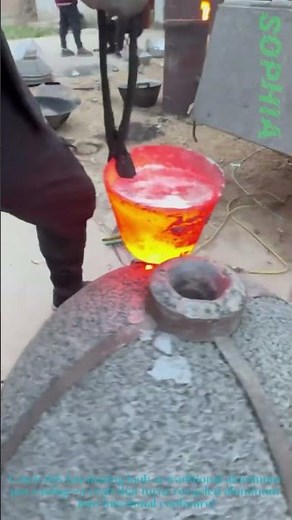 Traditional Aluminum Pot Casting: Pouring Molten Metal Into a Mold
