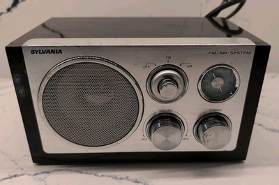 Vintage Sylvania AM/FM Classic Style Table Radio Model SRCD3815 | eBay