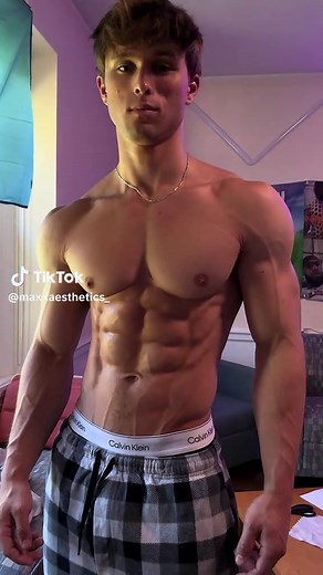 The Most Gatekept Ab Exercise is Lying Ab Machine Crunches #gym #fyp #gymmotivation #xyzbca