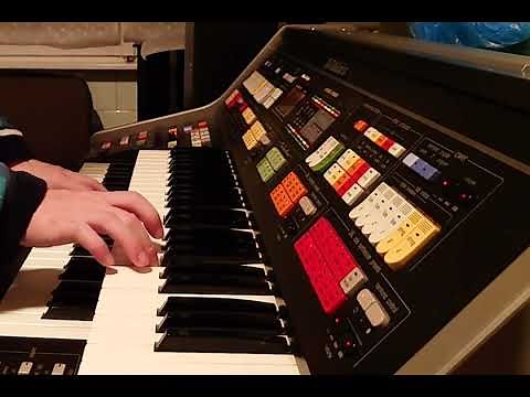 1985 Technics SX-C700 PCM Sound Organ on the fly test