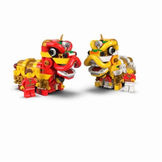 Jay Ong | Jay's Brick Blog on Instagram: "LEGO's official website has just given us our very first look at 40915 Lion Dance, an upcoming Lunar New Year-themed GWP (gift with purchase). 40915 Lion Dance will be available for free when you spend US$150 / AU$245 / £135 / €150 / SGD$215 on LEGO.com / your local LEGO Store from 19 - 28 January 2026 while stocks last. The set features 2 brick-built Lion Dance costumes and 4 minifigures, and for the first time, the costumes are realistic in the sense t