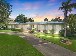 2715 S Indian River Dr, Fort Pierce, FL 34950 - MLS R11100335 - Coldwell Banker