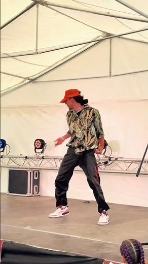 ‎Michael Jackson - Smooth Criminal (Lyrics)we are all love you!