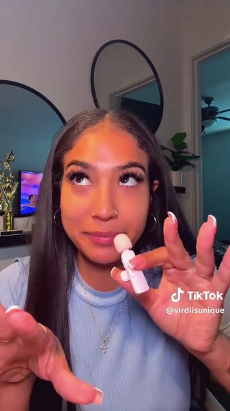 Try Out This Cute Pink Wireless Microphone!