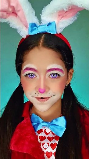 Alice In Wonderland Makeup and Costume