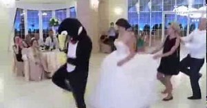 Novi hit: Čak i u svatovima plešu 'pingvinski ples'