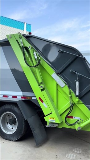 Urban Waste Collection Made Efficient | Compact Garbage Compactor Truck