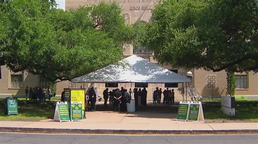Baylor University hosts Turning Point USA event, student-led counter rally