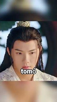 La chica solo se tropezó y cayó, y detrás de ella se extendió una sombra de árbol.