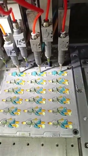 Custom plastic figure toy - Plastic injection process