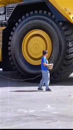 The Most Powerful JCB-Type Machine in the World!#youtubeshorts #shortfeed #viral