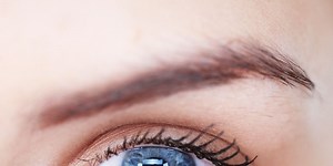How to fix clumpy lashes quickly