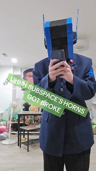 this is literally the only thing we got to record in the cosplays... . . . tags . . . #hyperlaser #hyperlaserphighting #phighting #phightingroblox #phightinghyperlaser#roblox #robloxcosplay #phightingcosplay #hyperlasercosplay #subspace #subspacephighting #phightingsubspace #subspacecosplay #hyperspace #sublaser #hyperspacephighting #sublaserphighting #phightingsublaser