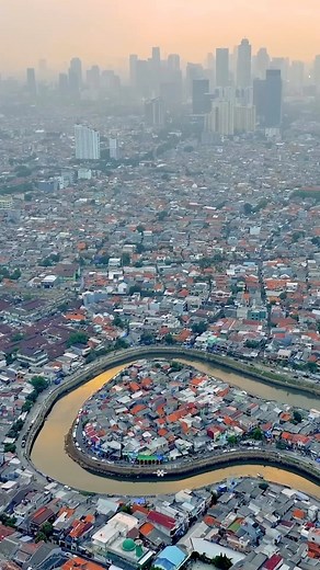 19K views · 375 reactions |  Jakarta, World’s Most Populated City ✨ Jakarta is now officially the world’s most overpopulated city according to latest UN report ️ Jakarta (Indonesia) is now the world's most populous city, with nearly 42 million residents, followed by Dhaka (Bangladesh). ️ / @ali.vikry | ASIAN Story & Heritage | Facebook