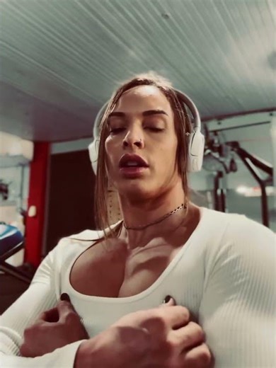 Strong & Stunning: The Ultimate Female Muscle Motivation 💪