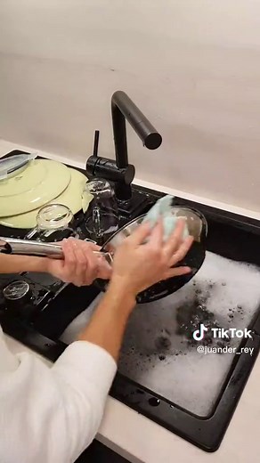 Washing Dishes: Filipino vs German Cultural Differences