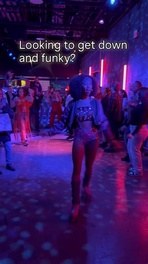 Let’s Boogie at the DiscoShow! #wanderlyntravel #travel #lasvegas #LINQ #10ksteps