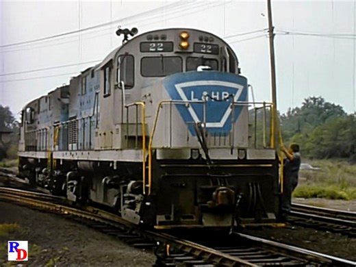 Historical footage of the Lehigh & Hudson River, one of the railroad lines that ran to Maybrook, New York, Many of these locations still see trains operated by the New York Susquehanna & Western. From the JPM show "Along the Bridge Lines to Maybrook" https://rfd.video/Maybrook | Railfan Depot