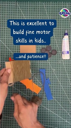 Want an easy craft activity for toddlers that uses things you already have at home?