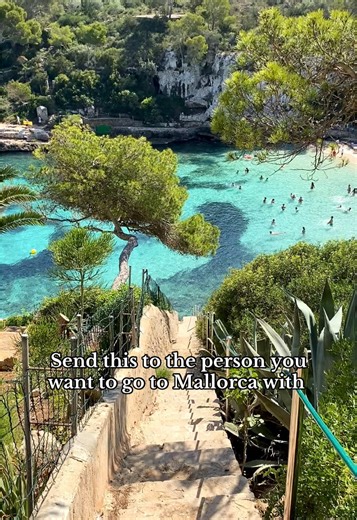 Some trips just stay with you forever 🫶 Mallorca is one of those places… once you’ve been here, you always want to come back. If you’re planning a trip, check the link in my profile. I’ve put together my Mallorca map, my favorite spots, the best boat trips and my car rental discounts. I always recommend Offugo because the pick up is contactless, you don’t need a credit card, there are no big deposits and the whole process is just simple and stress free. You can also get 10% off with my code Mym