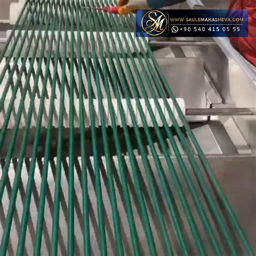 Not all sorting machines work the same. Our Olive Sorting Machine uses a special vertical vibration calibration system that rotates each olive before grading — ensuring precise size separation and perfect uniformity. Better calibration means better packing, better appearance and higher product value. Because real quality starts from engineering. 🌍 Your Global Partner in Food Processing Technology #OliveProcessing #OliveSortingMachine #FoodProcessingTechnology #OliveFactory #IndustrialMachinery 