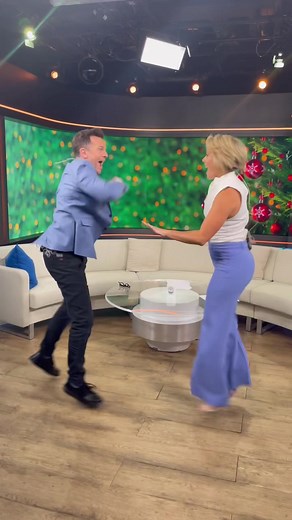 Last show together for 2021! Hopefully not the last dance though. 🤞🏻🕺🏼💃🏻 @davidcampbell73 @thetodayshowau dc: @emandloz 🥰 #dance #goodvibes 💕