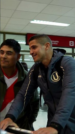 ✈️ La llegada de del más campeón del Perú a Chile 🇨🇱 #universitario #unagarracopera