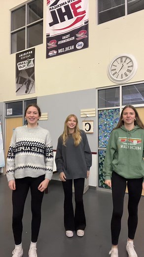 Satisfying TikTok Dances for Kids with Leah and Francesca