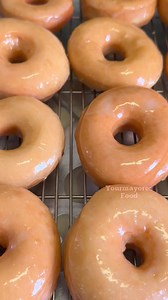 110K views · 868 reactions | Krispy Kreme inspired Doughnut Glaze 2 cups icing sugar ½ tspn vanilla 6 tbspb fresh milk ⅓ cup melted butter This recipe enough to cover 24 pcs doughnuts #kabaker #doughnuts #doughnutglaze #negosyo #negosyoideas #KrispyKremeDoughnuts | YourMayores Food | Facebook