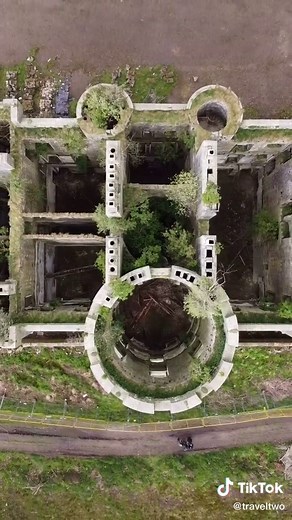 Abandoned castles of Scotland 🏴󠁧󠁢󠁳󠁣󠁴󠁿 #visitscotland #uktravel #scotlandtiktok #castles