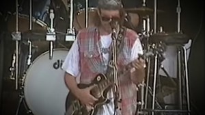 Full Show Friday | Neil Young With Booker T. & MGs 1993